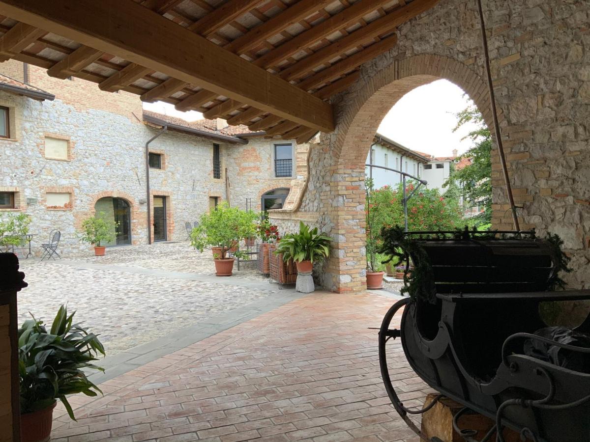 Borgo Palazzo Steffaneo Bed & Breakfast San Vito al Torre Exterior photo