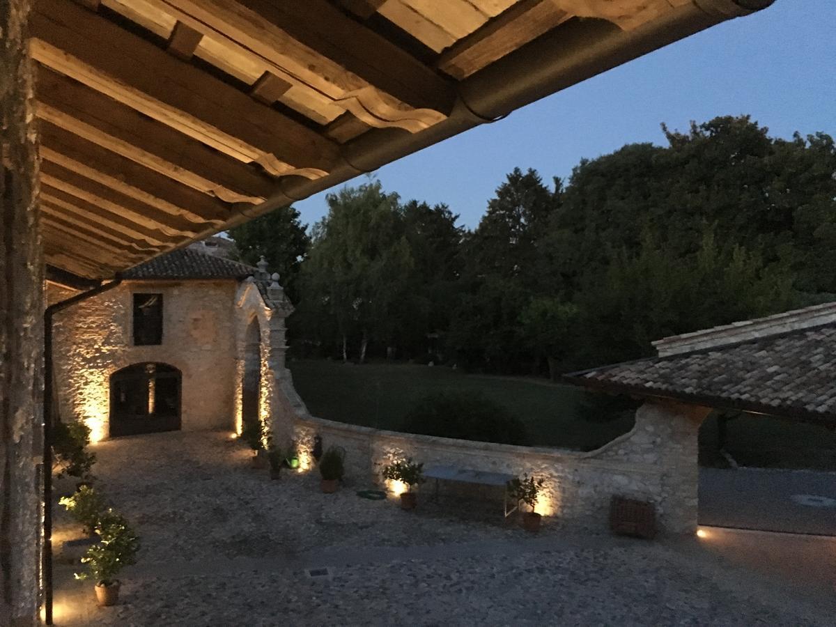 Borgo Palazzo Steffaneo Bed & Breakfast San Vito al Torre Exterior photo